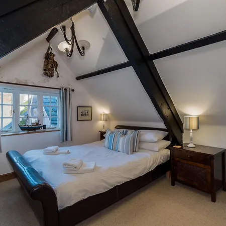 Historic Osborne House Very Close To The Holiday home *